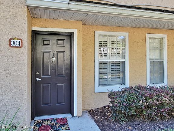 4th image of 10075 GATE Parkway N #304