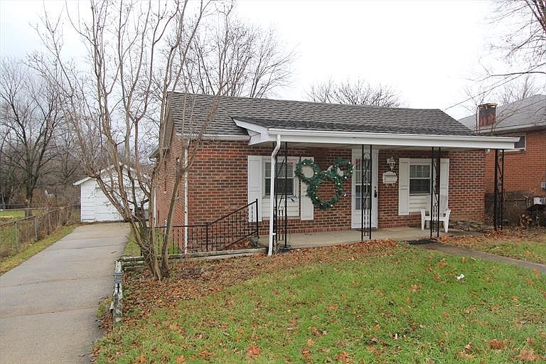 1st image of 212 Gideon Road