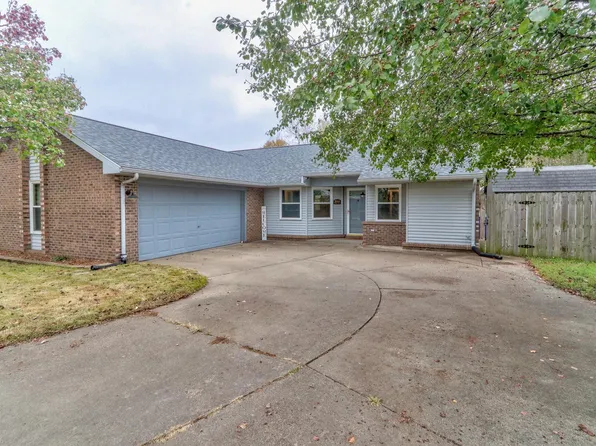 2644 Colorado Dr, Newburgh, IN 47630