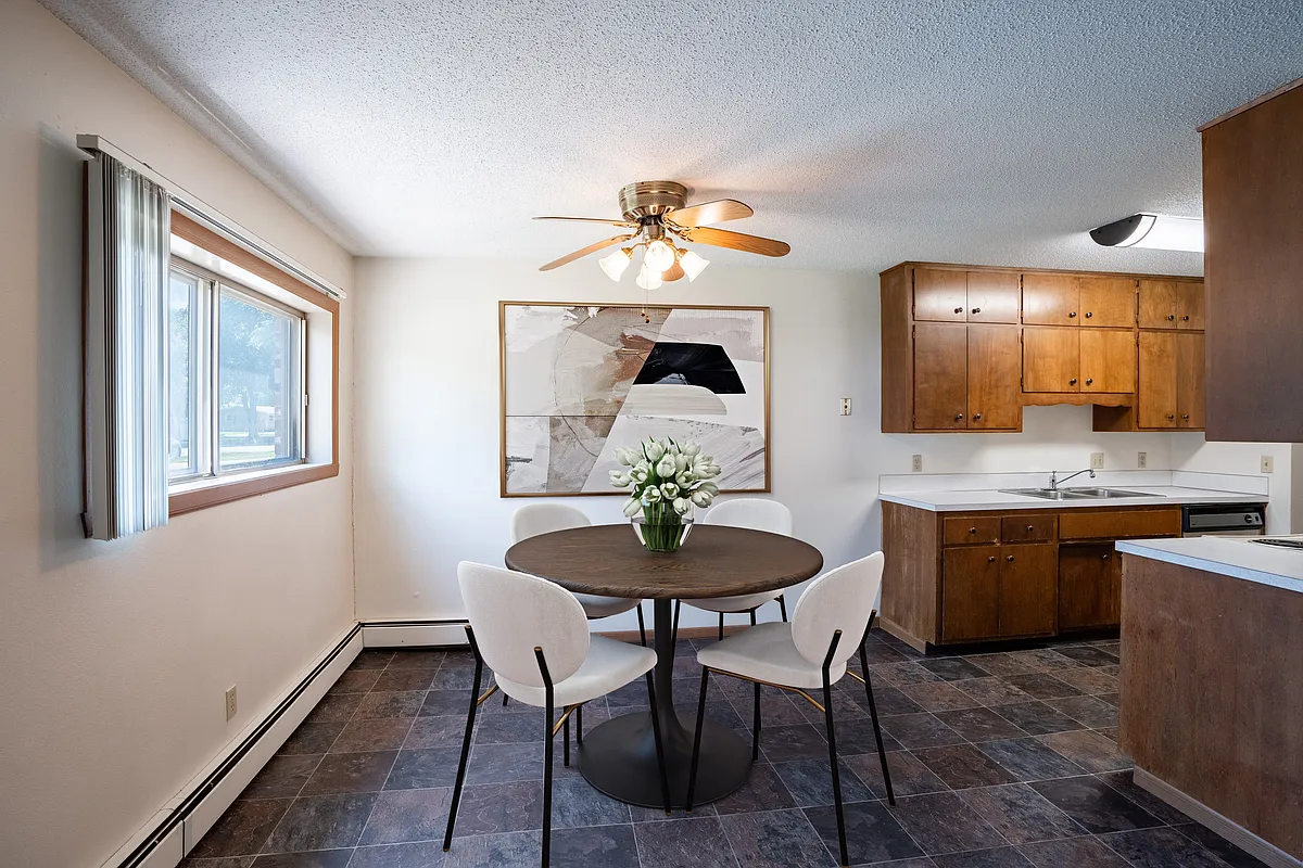 Fargo, ND Martha Alice Apartments | 21B | Dining - Martha Alice