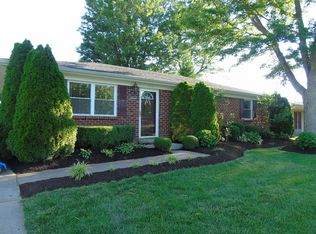 121 Castlerock Dr, Danville, KY 40422