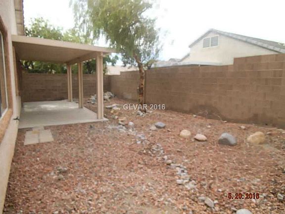 2nd image of 10147 Queensbury Ave