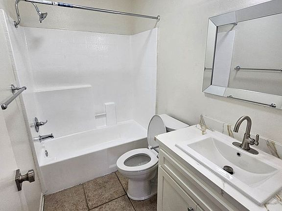 5th image of 519 S Gramercy Pl APT 101