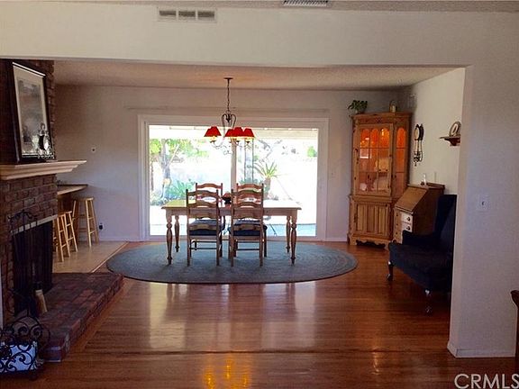 3rd image of 1529 S New Haven Ln
