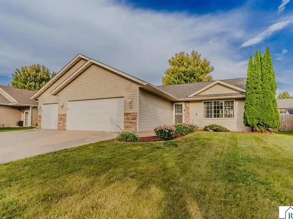 113 Timberwolf Ct, Mankato, MN 56001
