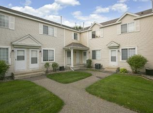 13100 Murdock Ter, Eden Prairie, MN 55347