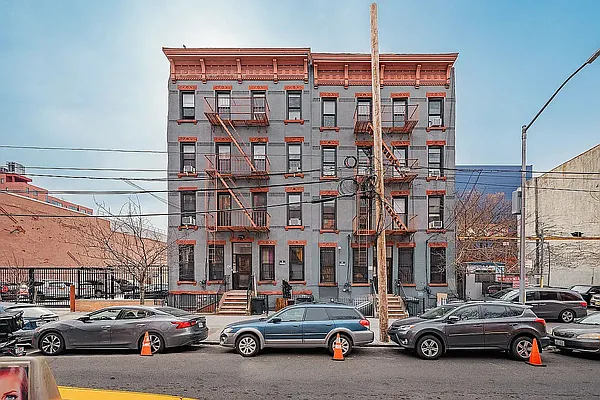 Rented by REAL New York | media 6