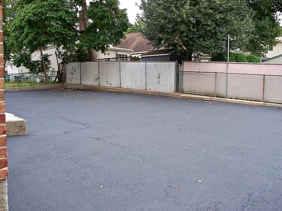 Huge rear parking lot.