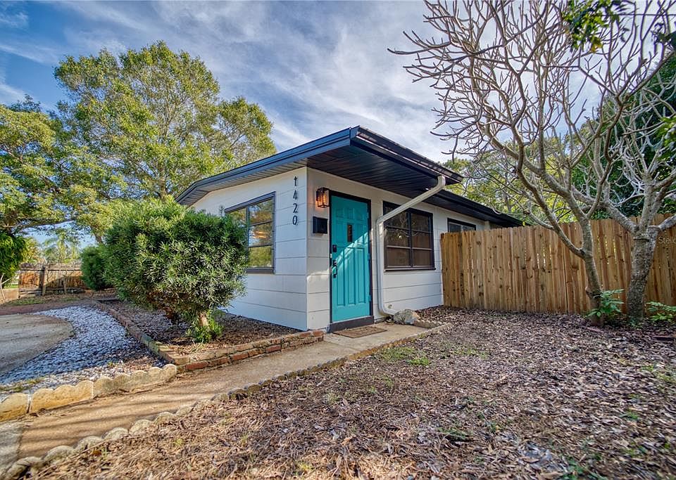 1st image of 1420 54TH AVENUE N