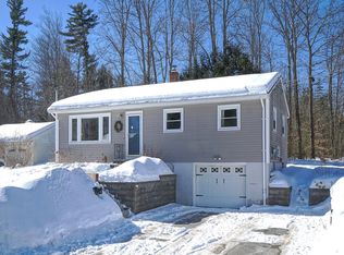 28 Lawn Ave, Gorham, ME 04038