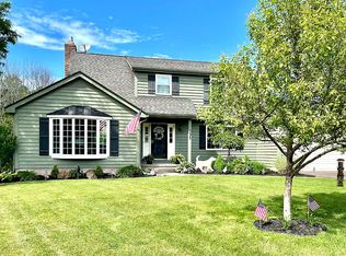 331 Willowood Dr, Rochester, NY 14612