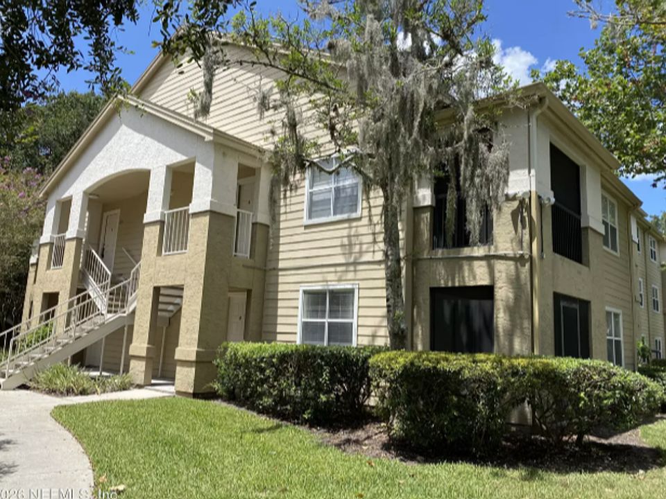 1st image of 11 Arbor Club Dr Unit 209