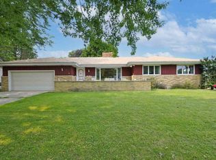 1435 Matthews Ln, South Bend, IN