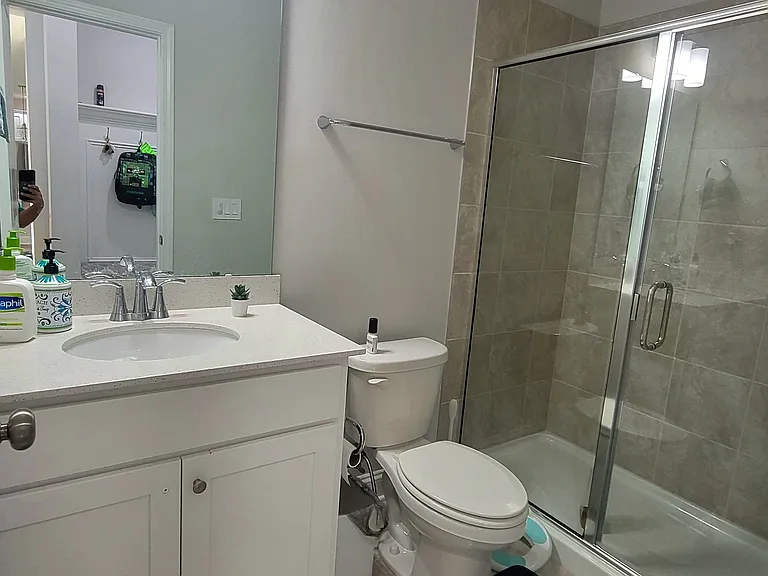 112 Roundview Ct — Photo 16