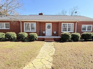 1328 1st St, Dudley, GA 31022