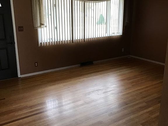 3rd image of 2830 Green Dale Dr