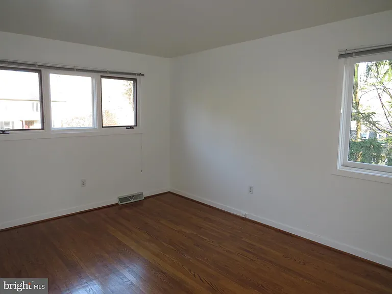 30 Kings Grant Rd — Photo 23