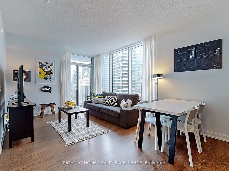 10 York St #2203 — Photo 13