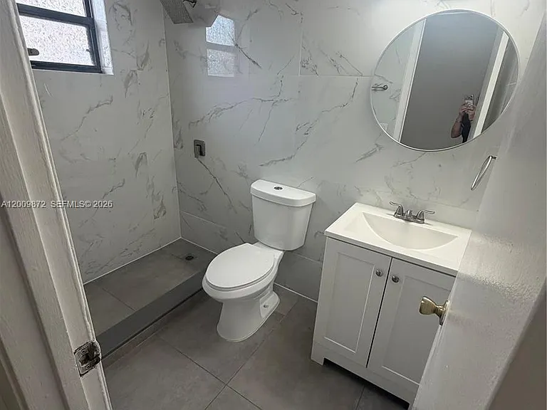 8185 NW 7th St #209 — Photo 8