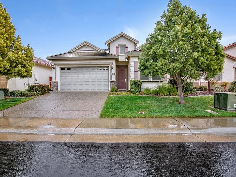 1st image of 2286 Langtree Dr