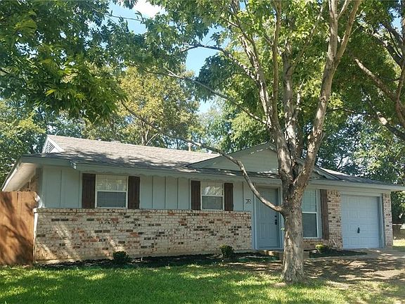 2nd image of 915 Wren Cir