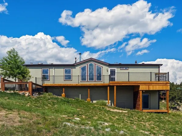 285 Guardian Peak Dr, Livermore, CO 80536