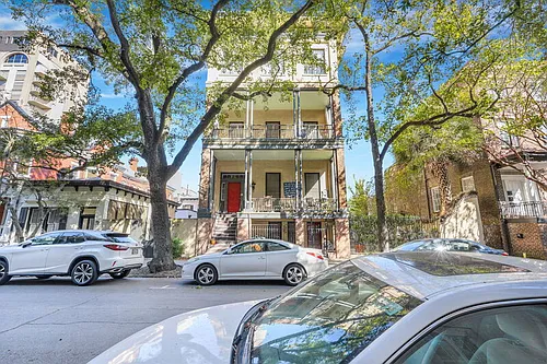 112 E Harris St #404 Photo 1