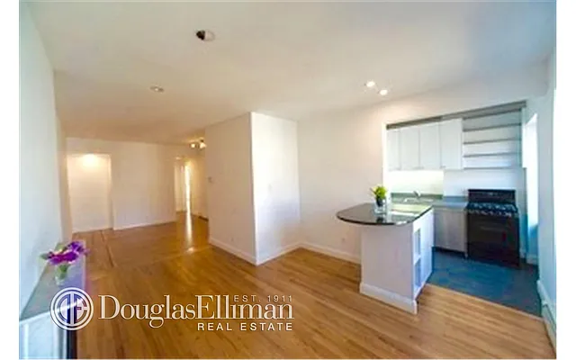 Rented by Douglas Elliman | media 29