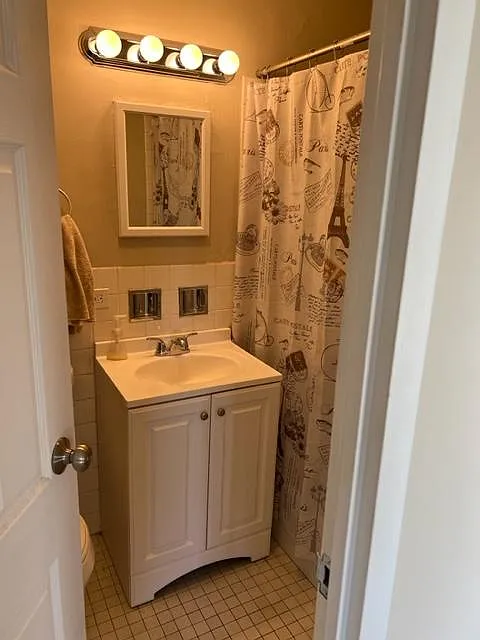 1 bed, 800 sqft, $1,000 — Photo 4