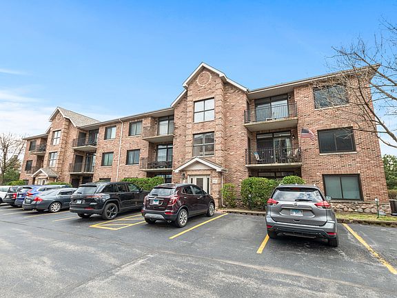 2nd image of 5105 Deblin Ln APT 2D