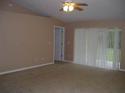 4th image of 111 Brewster Ln