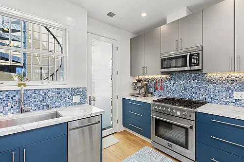 1004 Filbert St #1221 — Photo 16