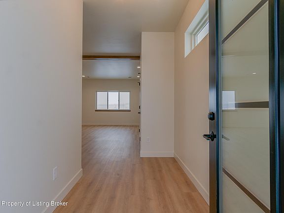 2nd image of 1184 39th Ave W