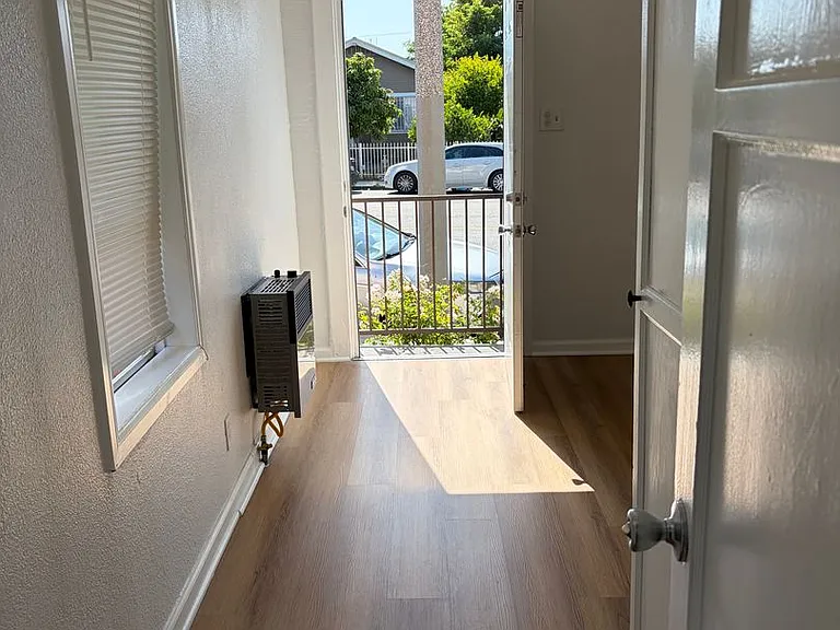 842 Alamitos Ave — Photo 72