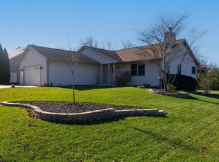 2340 Judith Ln, Waukesha, WI 53188