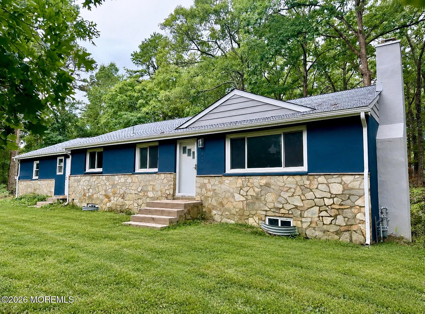 3 bed, 1600 sqft, $3,240 — Photo 1