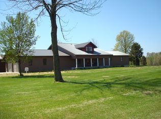 23496 E Us Highway 40, Marshall, IL