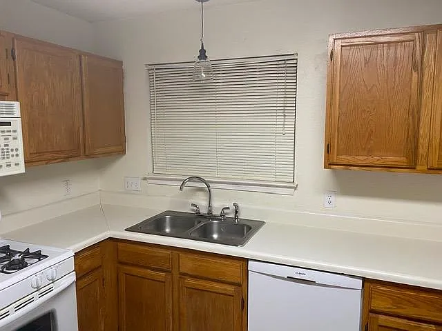 2771 River Run Rd — Photo 5