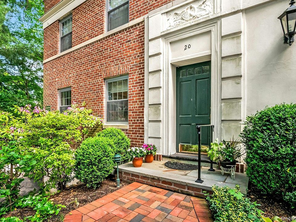 1st image of 20 Alden Place #1
