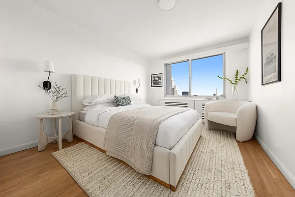 Rented by Douglas Elliman | media 16