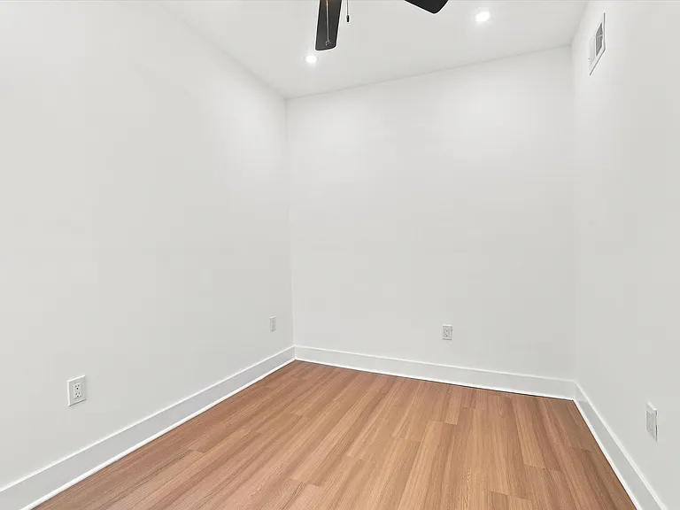 2125 N Natrona St — Photo 9
