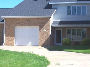3195 Foothill Ct UNIT A, Dubuque, IA 52001