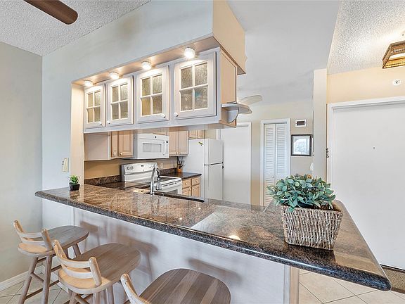 5th image of 1500 S Ocean Boulevard #808