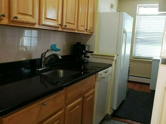 3rd image of 134-05 Dahlia Ave #1D