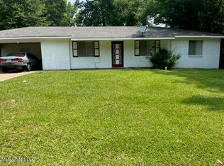 1108 Wooddell Dr, Jackson, MS 39212