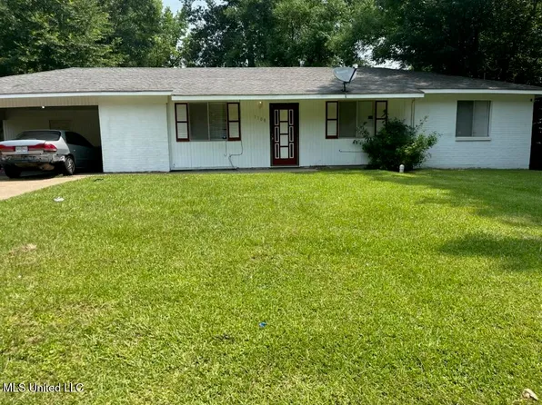 1108 Wooddell Dr, Jackson, MS 39212