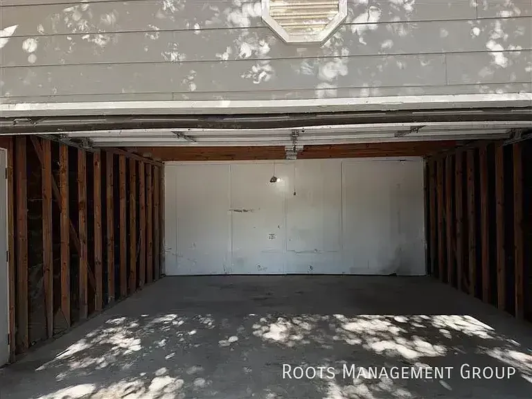 15858 Clarke Springs Dr #15858C — Photo 11