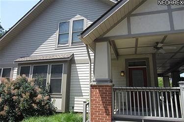 3rd image of 5908 Linwood Ave