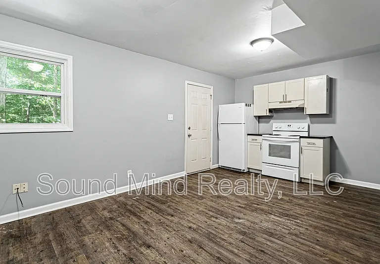 3112 Berry Ct #3 — Photo 1