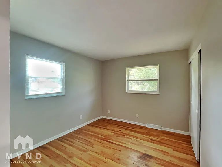 5621 Oakmont Dr — Photo 12